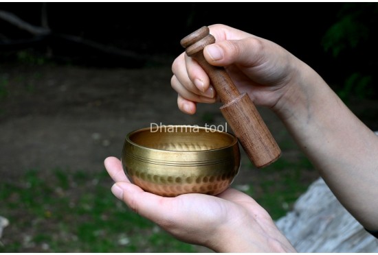 Hand Beaten Singing Bowl – Multiple Sizes