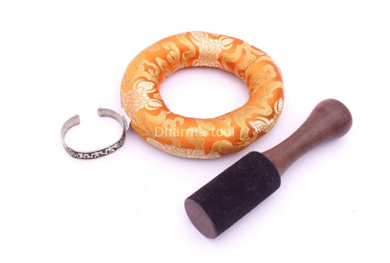 8-Inch Diameter Hindu Om Etched Hand-Casted Singing Bowl