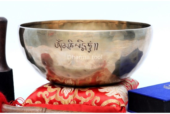 Custom Full Moon Singing Bowl – Gold Finish (DIM) – Hand-Hammered in Nepal