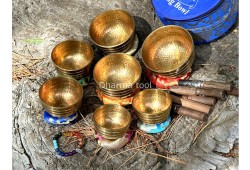 Hand Beaten Singing Bowl Set of 7 – 7 Chakra Healing Singing Bowl Set