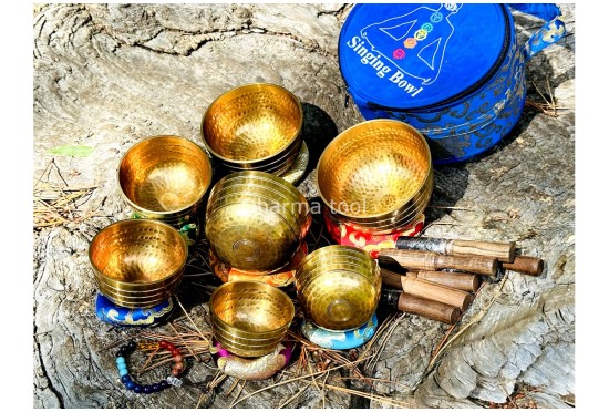 Hand Beaten Singing Bowl Set of 7 – 7 Chakra Healing Singing Bowl Set