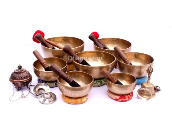 Professionally Tuned Tibetan Singing Bowl Set – 7 Chakra Bowls