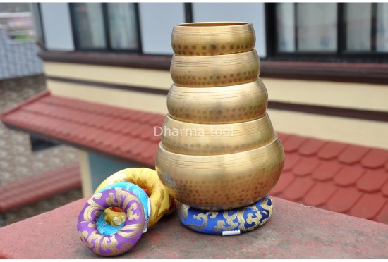 Hand Beaten Singing Bowl Set of 5 – 5 Element Healing Singing Bowl Set
