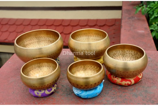 Hand Beaten Singing Bowl Set of 5 – 5 Element Healing Singing Bowl Set