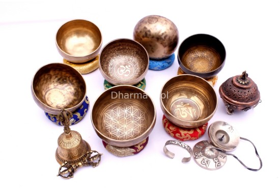 Handmade Tuned Singing Bowl Set – 7 Chakra Healing