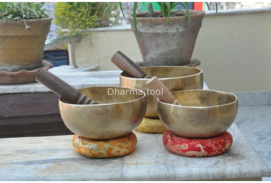 Singing Bowl Set of 3 – Set of Tuned Singing Bowls