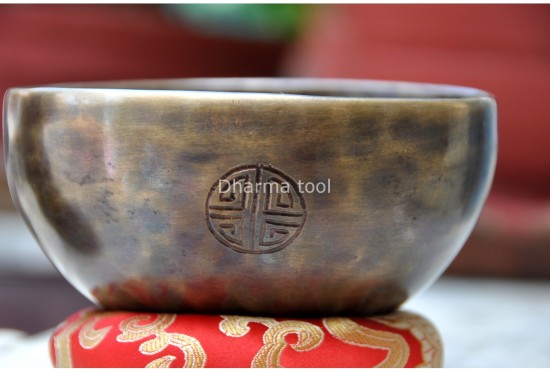 5-Inch Diameter Handmade Full Moon Singing Bowl – Crafted in Nepal on Full Moon Night