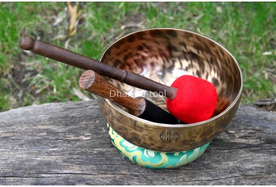 7-Inch Diameter Full Moon Singing Bowl – Handmade in Nepal