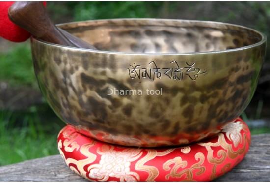 11-Inch Diameter Full Moon Singing Bowl – Hand-Hammered Tibetan Sound Healing Bowl from Nepal