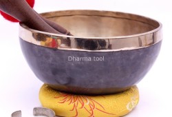 Handmade Tibetan Singing Bowl – Black & Gold Finish – Selectable Note