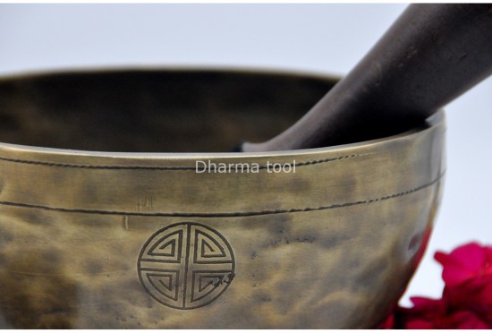 7-Inch Jhumka Full Moon Singing Bowl – Thick-Walled Healing Set with Tingsha and Chakra Bracelet