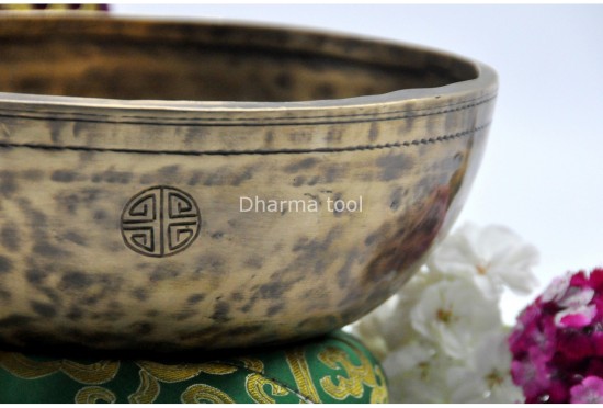 10 Inches Diameter Jhumka Full Moon Singing Bowl – Thick-Walled Bowl for Powerful Healing Sound