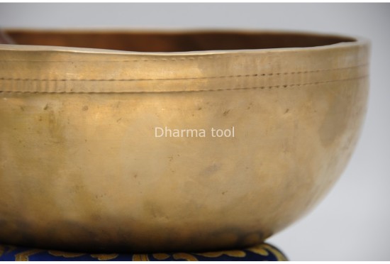 9-Inch Jhumka Sound Bowl – Deep Tone Thick-Wall Healing Bowl