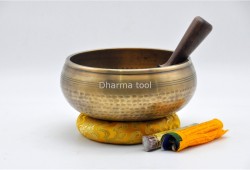 7.5 Inches Diameter Hand Beaten Singing Bowl – Large Himalayan Bowl
