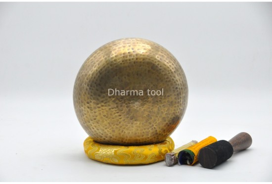 7.5 Inches Diameter Hand Beaten Singing Bowl – Large Himalayan Bowl