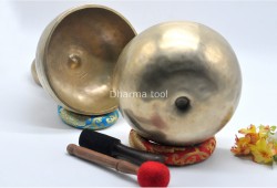 9-Inch Diameter Lingam Singing Bowl – Deep Resonance & Grounded Calm Bowl