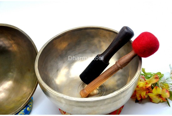 9-Inch Diameter Lingam Singing Bowl – Deep Resonance & Grounded Calm Bowl