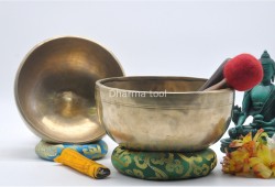 10-Inch Diameter Lingam Singing Bowl – Rare Deep-Tone Meditation Bowl