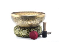 Chakra Yogi Engraved Large Tibetan Singing Bowl – Om & Mantra Etched