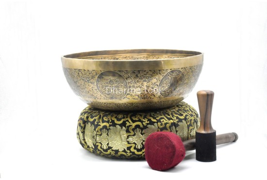 Buddha Foot Engraved Large Tibetan Singing Bowl – 7 Chakras & Shree Yantra