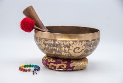 Double Dorje Tibetan Singing Bowl with Tibetan Mantra & Conch Symbol