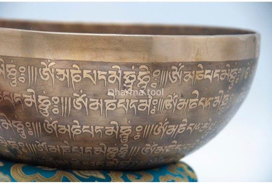 Lotus Flower Tibetan Singing Bowl with Tibetan Mantra & Tibetan Conch Symbol