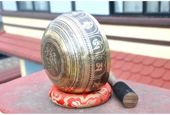 Conch Symbol Tibetan Singing Bowl – Hand-Etched Himalayan Singing Bowl (Multiple Size Options)