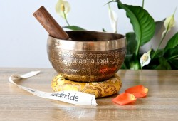 6.5-Inch Koprebati Tibetan Singing Bowl – Full Mantra Etched with Double Dorje & Tibetan OM (Handmade)