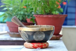 Handmade Flower of Life Tibetan Singing Bowl – Black Painted & Gold Interior (7"–12")