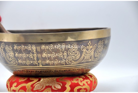 Green Tara Tibetan Singing Bowl with Tibetan Mantra & Sacred Conch Design