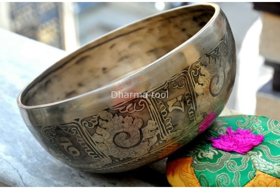 Tibetan Mantra Etched Singing Bowl – Conch Symbol Engraved (Multiple Sizes Available)