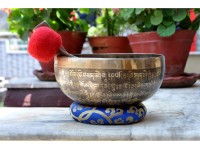 Handmade Tibetan Mantra Singing Bowl – Full Mantra Etched (Multi-Size)