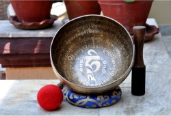 Handmade Tibetan Mantra Singing Bowl – Full Mantra Etched (Multi-Size)