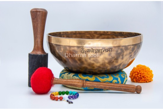 Hand-Engraved Ganesha Tibetan Singing Bowl – Center Engraving & Ganesha Mantra