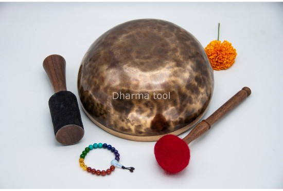 Hand-Engraved Ganesha Tibetan Singing Bowl – Center Engraving & Ganesha Mantra