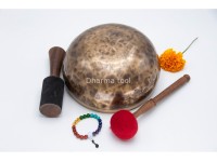 Hand-Engraved Guru Lama Tibetan Singing Bowl – Sacred Guru Mantra
