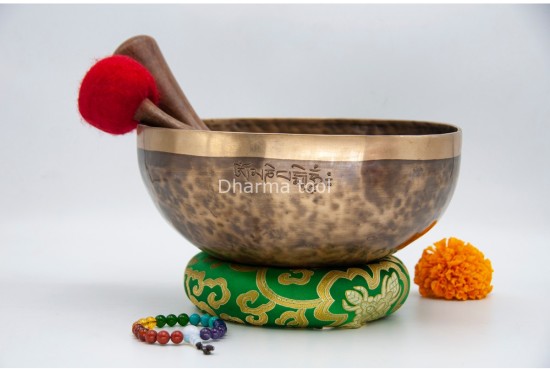 Hand-Engraved Avalokitesvara Tibetan Singing Bowl – Compassion Mantra Engraved