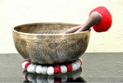 Lingam Tibetan Singing Bowl with Shree Yantra Symbols & Lotus Mantra Engraving