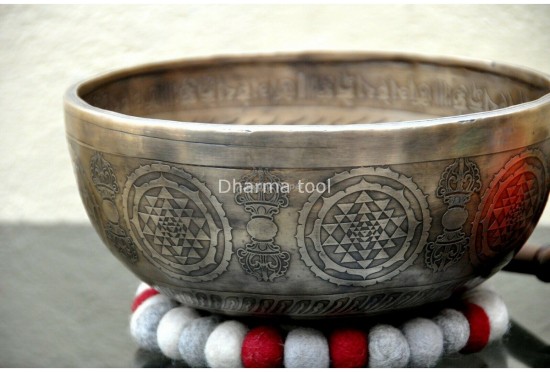 Lingam Tibetan Singing Bowl with Shree Yantra Symbols & Lotus Mantra Engraving