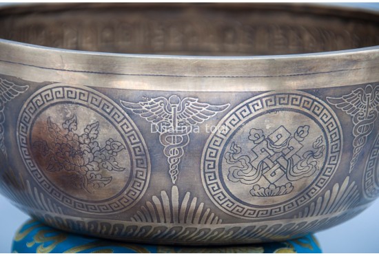Lingam Tibetan Singing Bowl with Eight Auspicious Symbols, Lotus Mantra & Mandala Design