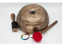 Lingam Tibetan Singing Bowl with Eight Auspicious Symbols, Lotus Mantra & Mandala Design