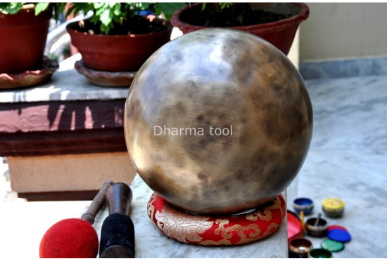 Lord Ganesha Etched – Handmade Tibetan Singing Bowl (Multiple Size Options)