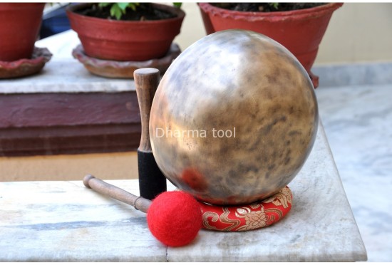 Lord Shiva Etched – Handmade Tibetan Singing Bowl (Multiple Size Options)