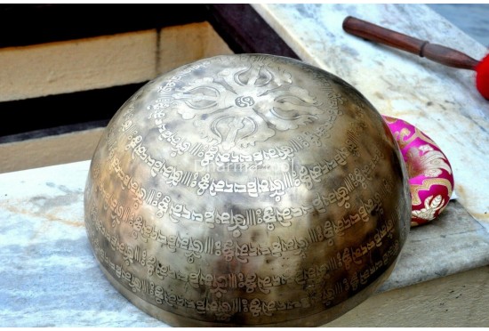 Tibetan Mantra & Endless Knot Etched Singing Bowl – Handmade Himalayan Bowl with Double Dorje (Multiple Size Options)