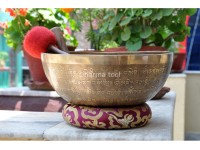 Tibetan Mantra & Endless Knot Etched Tibetan Singing Bowl – Tibetan Om Back (Multiple Size Options)