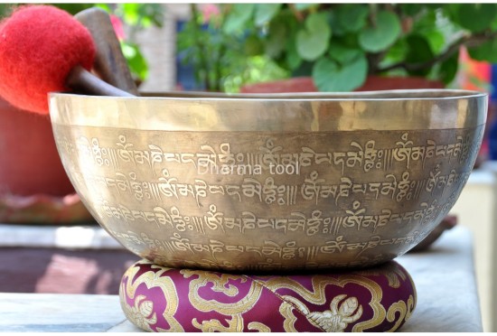 Tibetan Mantra & Endless Knot Etched Tibetan Singing Bowl – Tibetan Om Back (Multiple Size Options)