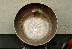 Large Buddha Etched Tibetan Singing Bowl with Eight Lucky Symbols – Multiple Large Size Options