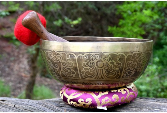 Austamangala Carved Tibetan Singing Bowl – Multiple Size Option