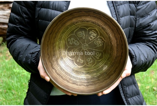Austamangala Carved Tibetan Singing Bowl – Multiple Size Option