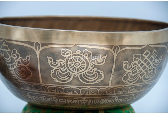 Large Buddha Tibetan Singing Bowl with Eight Auspicious Symbols & Double Dorje Design